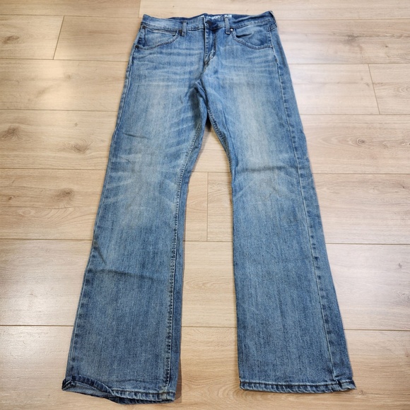 Wrangler Other - Wrangler Retro Slim Boot Jeans Mens 32x34 Blue Med Wash Denim Stretch Western